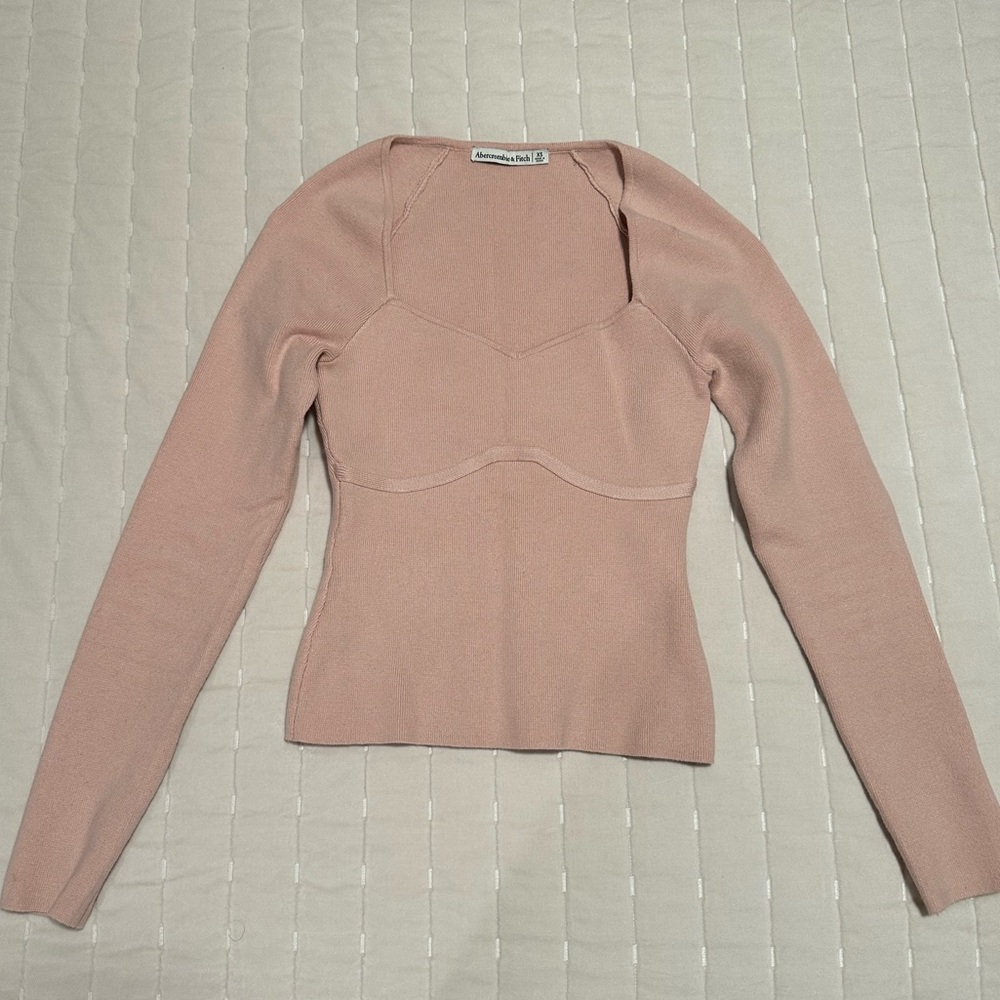 Abercrombie & Fitch Blush Long Sleeve Sweater Top